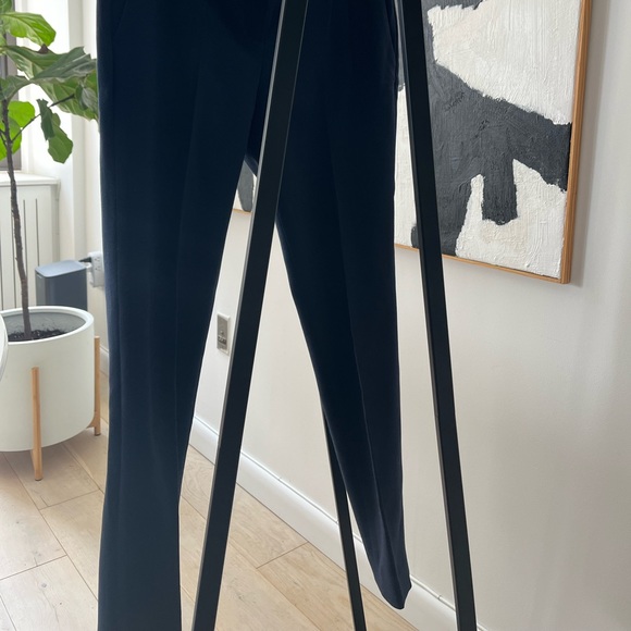 Theory Ankle Wool Trousers in Navy | Size 4 - Picture 2 of 5